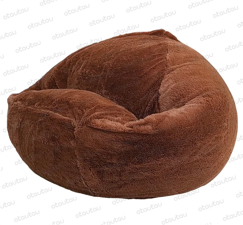 Flauschigem Kaninchenfellsamt-Kaffee