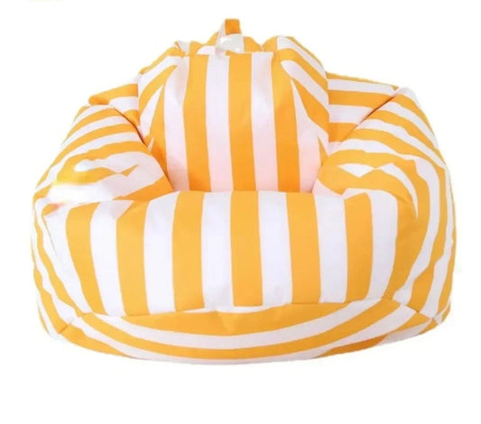 Gemütliche-Sitzsack-draußen-Gelb